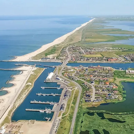 Three-bedroom In Casa vacanze *