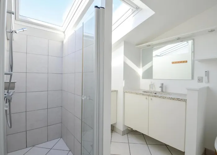 Three-bedroom In Casa vacanze