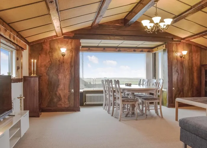 Three-bedroom In * Ulfborg