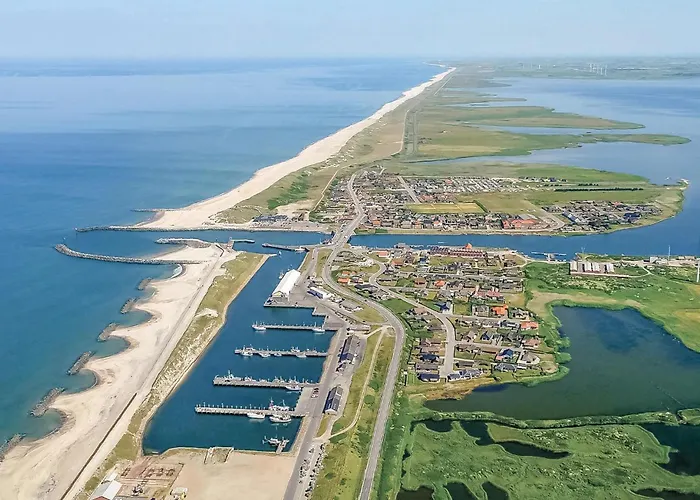 Three-bedroom In Casa vacanze *